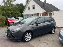 Grå Begagnad 2015 Opel Zafira Tourer Business Minibuss | 85 000 kr (Bra pris)