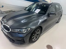 Grå Begagnad 2019 BMW 320 Sport Line Kombi | 239 900 kr (Marknadspris)