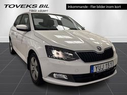 Vit (candy white) Begagnad 2018 Skoda Fabia Style Halvkombi | 114 900 kr (Bra pris)