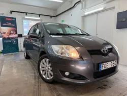 Grå Begagnad 2007 Toyota Auris Halvkombi | 49 900 kr (Dyr)