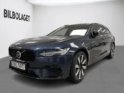 Mörkblå Begagnad 2025 Volvo V90 Plus Kombi | 519 000 kr (Marknadspris)