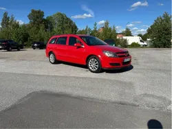 Röd Begagnad 2005 Opel Astra Kombi | 15 900 kr (Marknadspris)