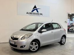 Silver Begagnad 2011 Toyota Yaris Halvkombi | 84 900 kr (Marknadspris)