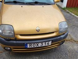 Begagnad 2000 Renault Clio II Halvkombi | 3 500 kr (Superpris)
