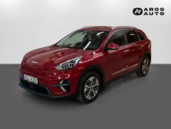 Röd Begagnad 2021 Kia e-Niro Advance SUV | 269 900 kr (Bra pris)
