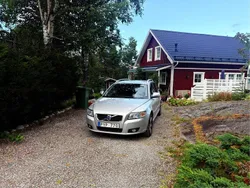 Grå Begagnad 2012 Volvo V50 Momentum Kombi | 80 000 kr (Marknadspris)