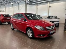 Röd Begagnad 2013 Mercedes B180 Minibuss | 99 900 kr (Bra pris)
