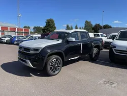 Svart (midnight black metallic) Ny 2025 VW Amarok Style Pickup | 757 375 kr (Superpris)