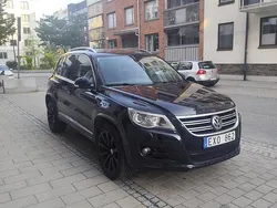 Svart Begagnad 2010 VW Tiguan Design SUV | 119 000 kr (Marknadspris)