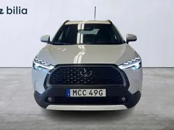Vit Ny 2024 Toyota Corolla Cross Style SUV | 379 900 kr (Marknadspris)
