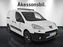 Vit Begagnad 2010 Peugeot Partner Minibuss | 34 900 kr (Lite dyr)