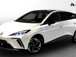 Vit Begagnad 2023 MG MG4 EV Luxury Halvkombi | 289 900 kr (Marknadspris)