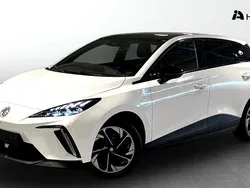 Vit Begagnad 2023 MG MG4 EV Luxury Halvkombi | 429 990 kr