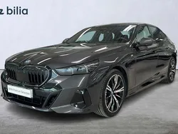 Grå Begagnad 2024 BMW 530e M Sport Sedan | 779 900 kr (Dyr)
