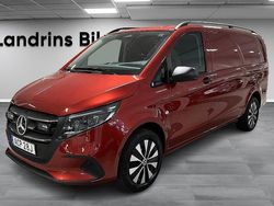 Svart Ny 2025 Mercedes Vito Minibuss | 736 250 kr