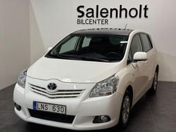 Vit Begagnad 2010 Toyota Verso Minibuss | 68 900 kr (Marknadspris)