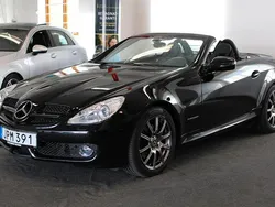 Svart Begagnad 2008 Mercedes SLK200 Cab | 179 900 kr (Marknadspris)