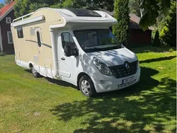 Vit Begagnad 2018 Renault Master Van | 500 000 kr