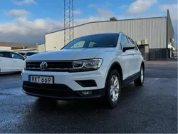 Vit Begagnad 2018 VW Tiguan SUV | 148 000 kr (Bra pris)