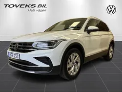 Vit Begagnad 2023 VW Tiguan Elegance SUV | 359 000 kr (Bra pris)