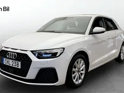 Vit Begagnad 2022 Audi A1 Sportback Proline Halvkombi | 204 000 kr (Marknadspris)