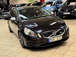 Svart Begagnad 2011 Volvo V60 R-Design Kombi | 79 900 kr (Marknadspris)