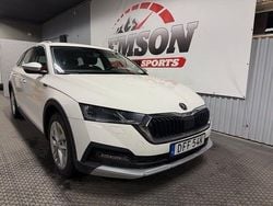 Vit Begagnad 2022 Skoda Octavia Scout Kombi | 319 900 kr (Bra pris)