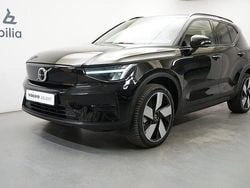 Svart Begagnad 2022 Volvo XC40 Core SUV | 344 900 kr
