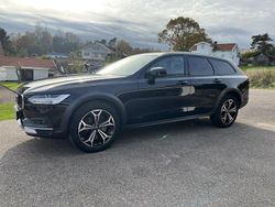 Svart Begagnad 2022 Volvo V90 CC Kombi | 395 000 kr (Lite dyr)