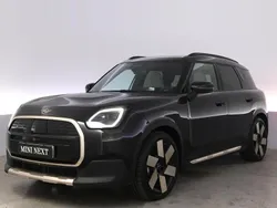 Svart Begagnad 2024 Mini Countryman SUV | 489 900 kr