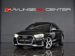 Svart Begagnad 2018 Audi RS3 Design Halvkombi | 469 900 kr (Marknadspris)