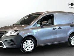 Grå (grey) Ny 2024 Renault Kangoo Minibuss | 318 625 kr (Marknadspris)