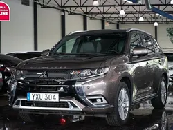 Brun Begagnad 2018 Mitsubishi Outlander P-HEV SUV | 219 500 kr (Marknadspris)