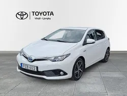 Vit Begagnad 2016 Toyota Auris Hybrid Edition Halvkombi | 104 900 kr (Marknadspris)