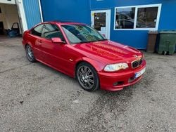Röd Begagnad 2001 BMW 330 M Sport Sportkupé | 109 000 kr (Lite dyr)