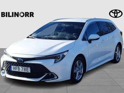 Vit Begagnad 2024 Toyota Corolla Style Kombi | 319 900 kr (Lite dyr)