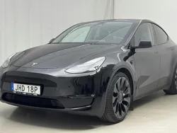 Svart Begagnad 2022 Tesla Model Y SUV | 329 000 kr (Bra pris)