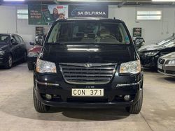 Svart Begagnad 2010 Chrysler Town & Country Van | 129 900 kr