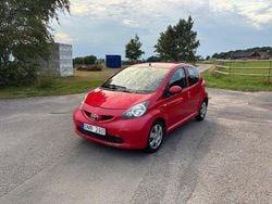 Röd Begagnad 2007 Toyota Aygo Halvkombi | 15 000 kr (Bra pris)