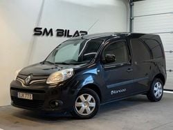 Svart Begagnad 2017 Renault Kangoo Minibuss | 59 000 kr (Marknadspris)