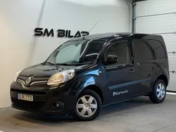 Svart Begagnad 2017 Renault Kangoo Minibuss | 59 000 kr (Marknadspris)