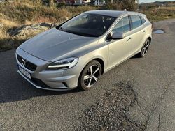 Silver Begagnad 2017 Volvo V40 R-Design Kombi | 150 000 kr (Marknadspris)