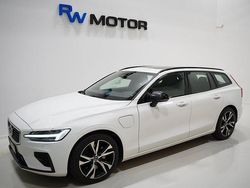 Vit Begagnad 2019 Volvo V60 R-Design Kombi | 264 900 kr (Superpris)
