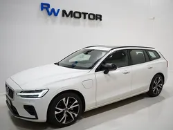 Vit Begagnad 2019 Volvo V60 R-Design Kombi | 264 900 kr (Superpris)