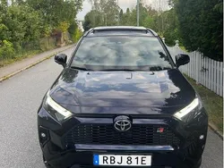 Blå Begagnad 2024 Toyota RAV4 Hybrid Sport SUV | 508 888 kr (Bra pris)