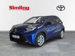 Mörkblå Begagnad 2024 Toyota Aygo Comfort Halvkombi | 219 900 kr (Marknadspris)
