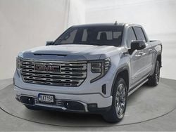 Vit Begagnad 2024 GMC Sierra Pickup | 950 000 kr