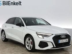 Vit Begagnad 2022 Audi A3 Sportback e-tron S-Line Sedan | 304 900 kr (Marknadspris)