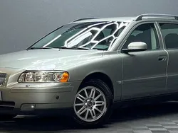 Ljusgrön (grå) Begagnad 2006 Volvo V70 Kombi | 99 900 kr