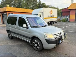 Grå Begagnad 2004 Peugeot Partner Minibuss | 13 000 kr (Bra pris)